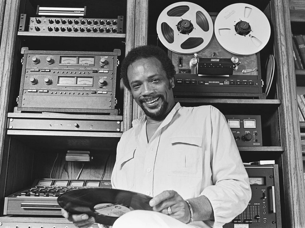 Quincy-Jones-Music-Producer-Composer-1980-Far-Out-Magazine-1140x855.jpg